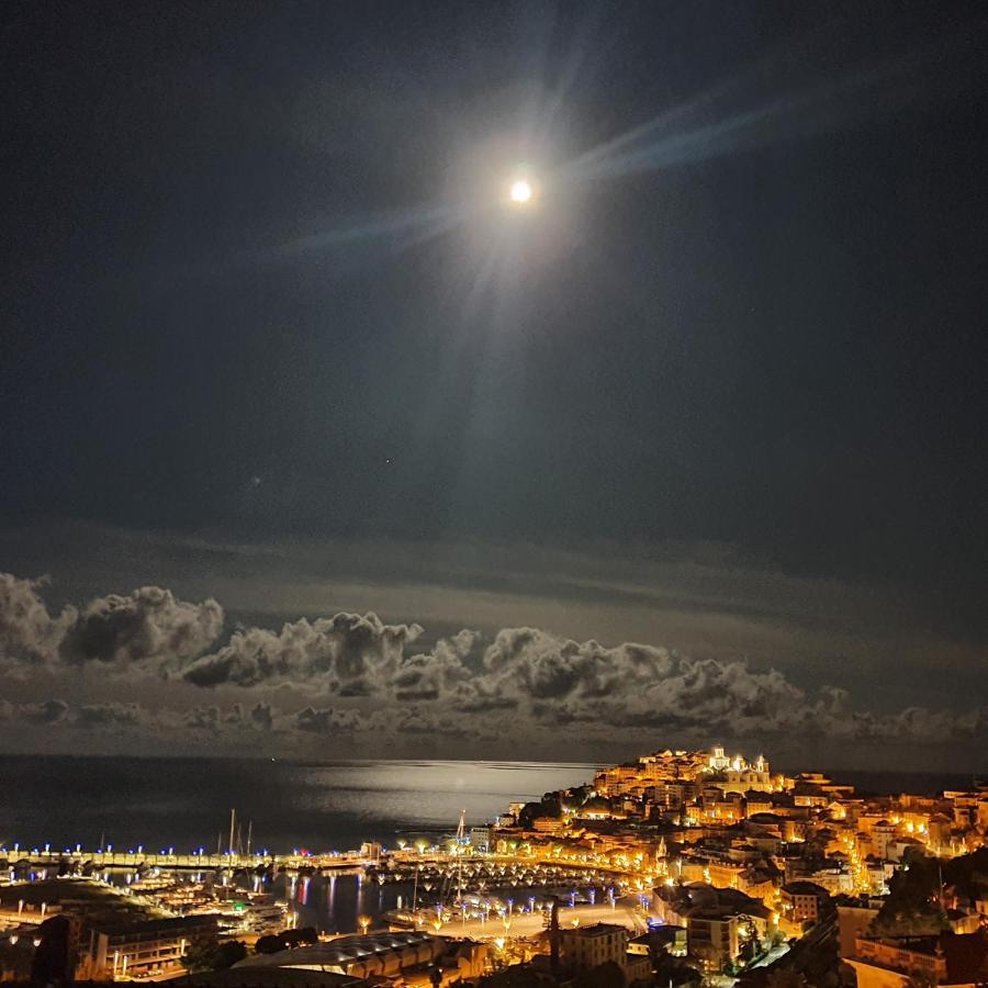 Adelebeppe "The Seaview" Apartment Imperia Luaran gambar