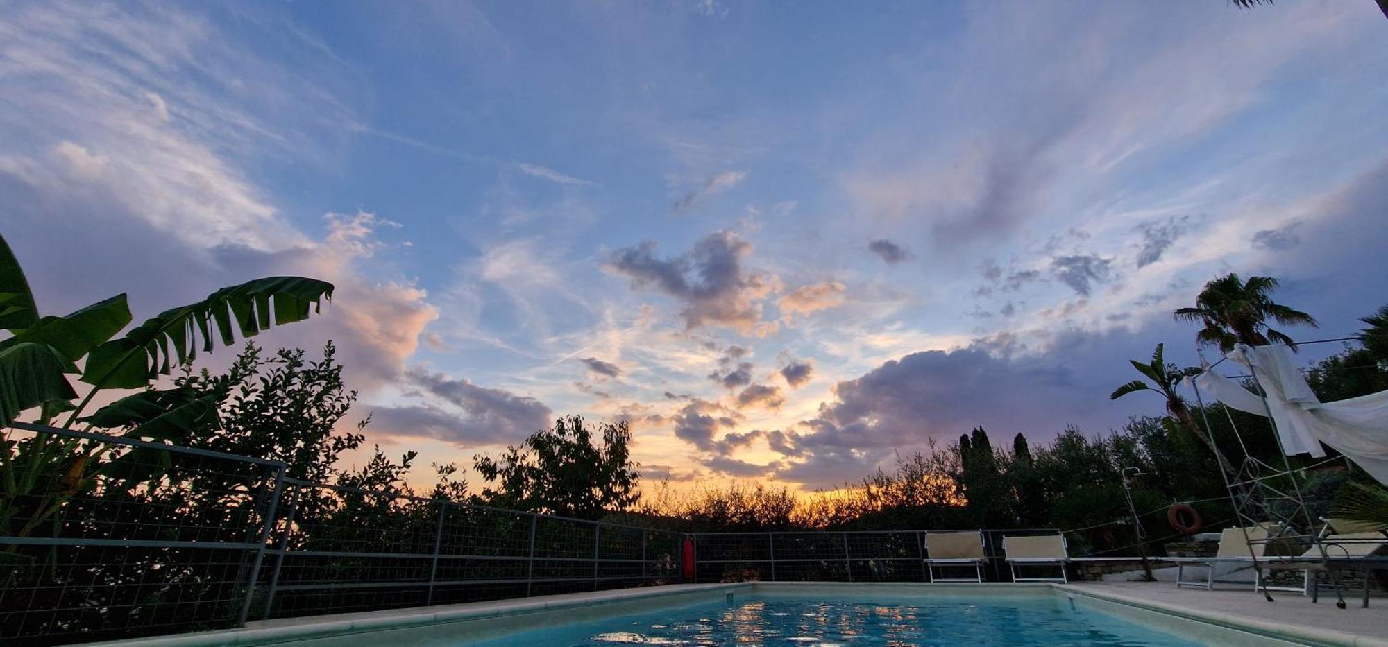 Adelebeppe "The Seaview" Apartment Imperia Luaran gambar